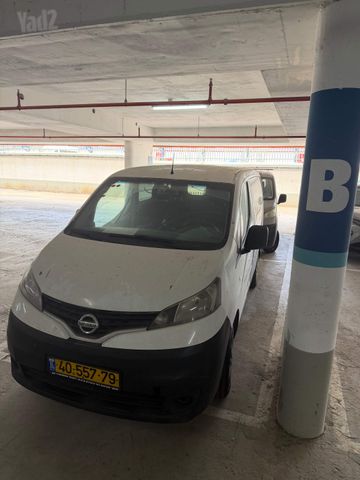 מודעת רכב ניסאן NV200