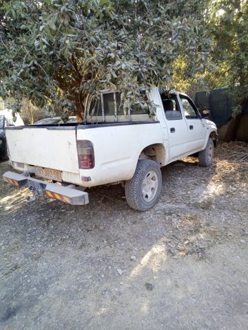 טויוטה היילקס