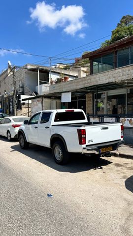 מודעת רכב איסוזו די-מקס