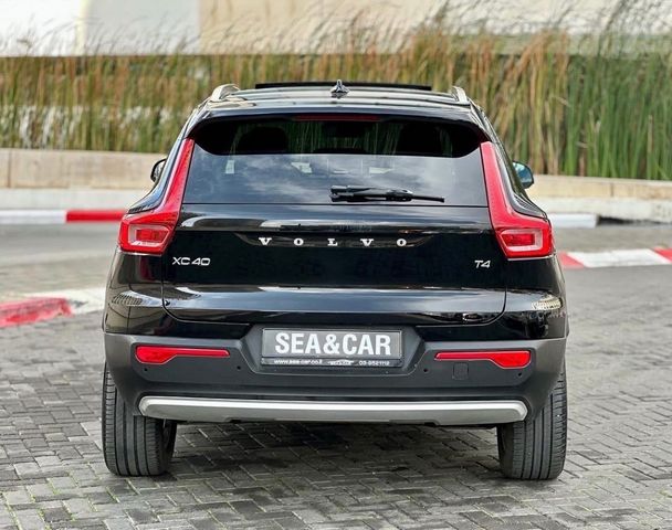 וולוו XC40