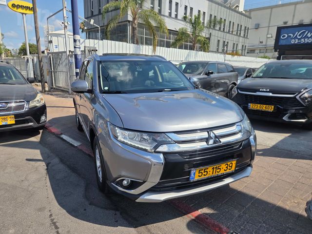 מיצובישי אאוטלנדר