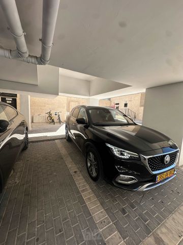 אם ג'י EHS PHEV