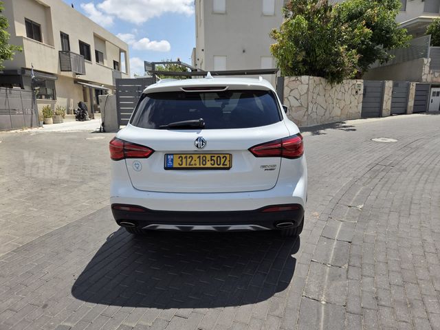 אם ג'י EHS PHEV