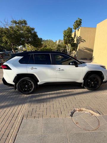 טויוטה RAV4