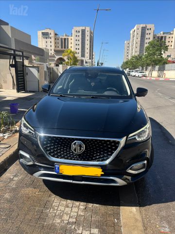 אם ג'י EHS PHEV