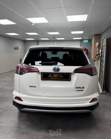 טויוטה RAV4