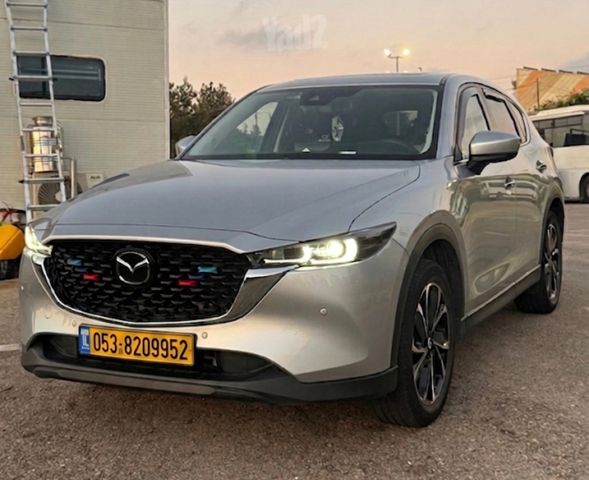 מודעת רכב מאזדה CX-5
