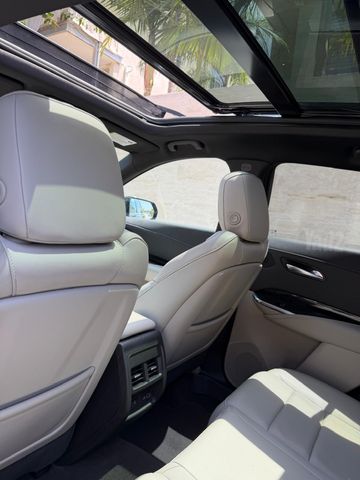 קאדילק XT4