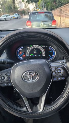 טויוטה RAV4