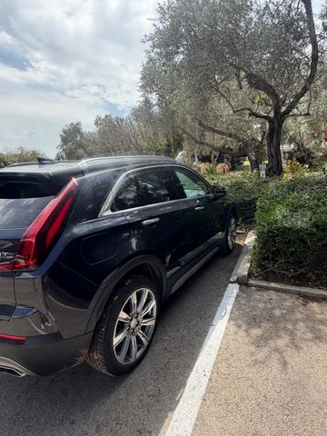 קאדילק XT4