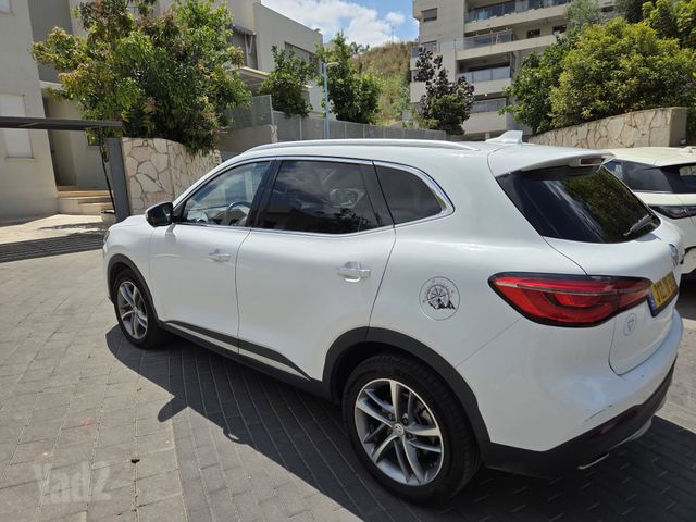 אם ג'י EHS PHEV