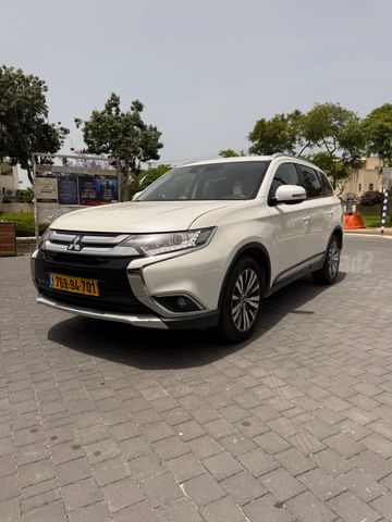 מודעת רכב מיצובישי אאוטלנדר
