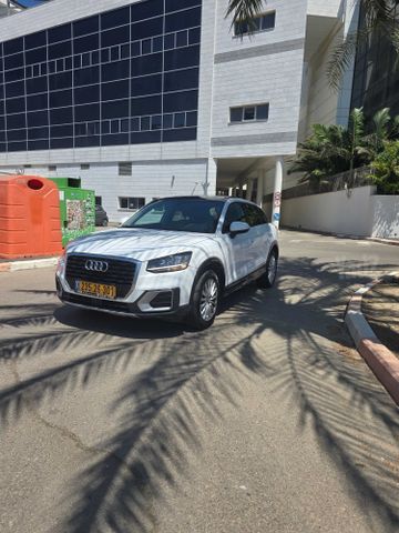 אאודי Q2