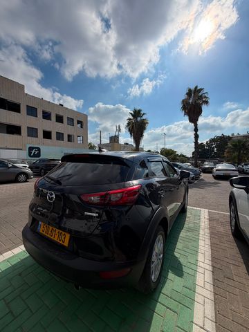 מודעת רכב מאזדה CX-3