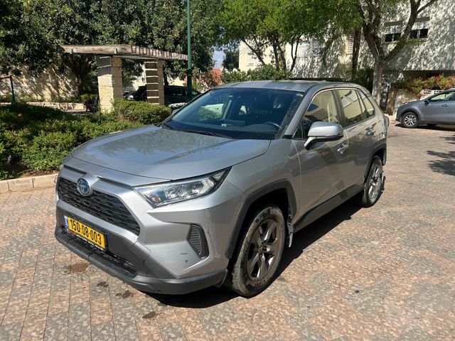 טויוטה RAV4