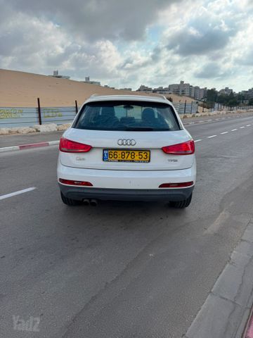 אאודי Q3
