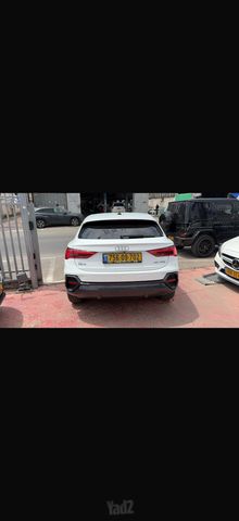אאודי Q3