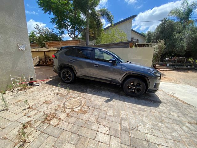 טויוטה RAV4