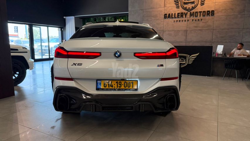 ב מ וו X6