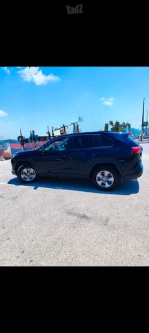 טויוטה RAV4