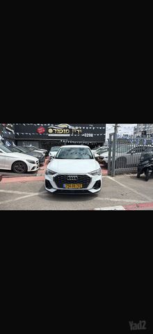 אאודי Q3
