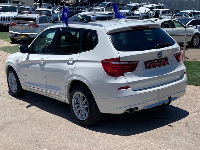 ב מ וו X3