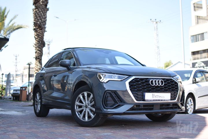 אאודי Q3