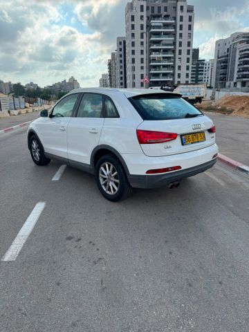 אאודי Q3