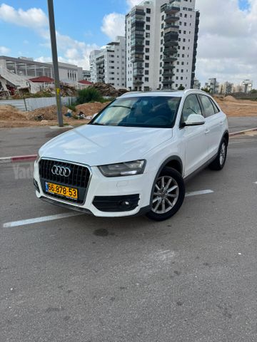 אאודי Q3
