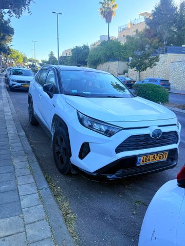 טויוטה RAV4