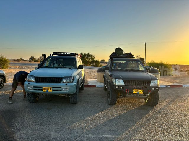 טויוטה לנד קרוזר