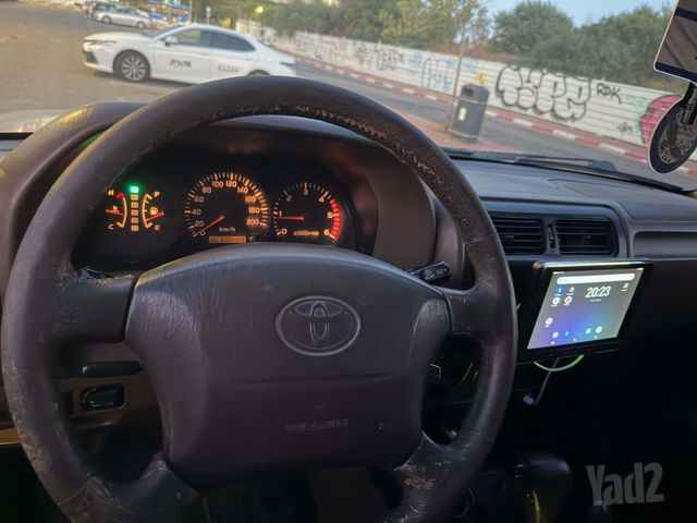 מודעת רכב טויוטה לנד קרוזר