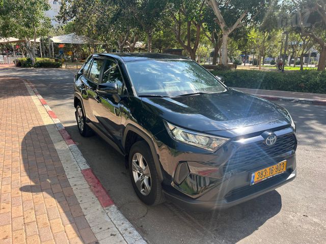 מודעת רכב טויוטה RAV4