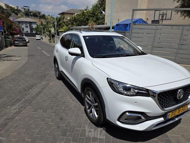 אם ג'י EHS PHEV
