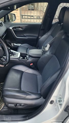 טויוטה RAV4