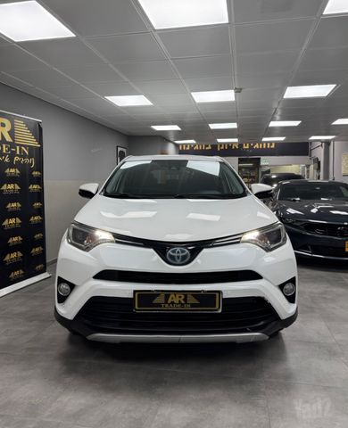 טויוטה RAV4
