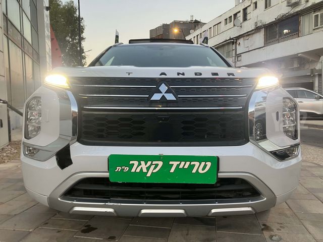 מיצובישי אאוטלנדר