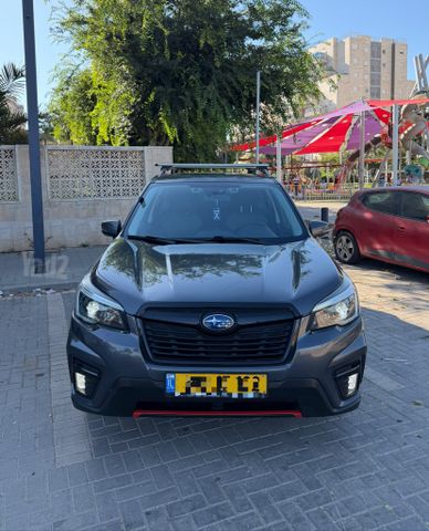 סובארו פורסטר