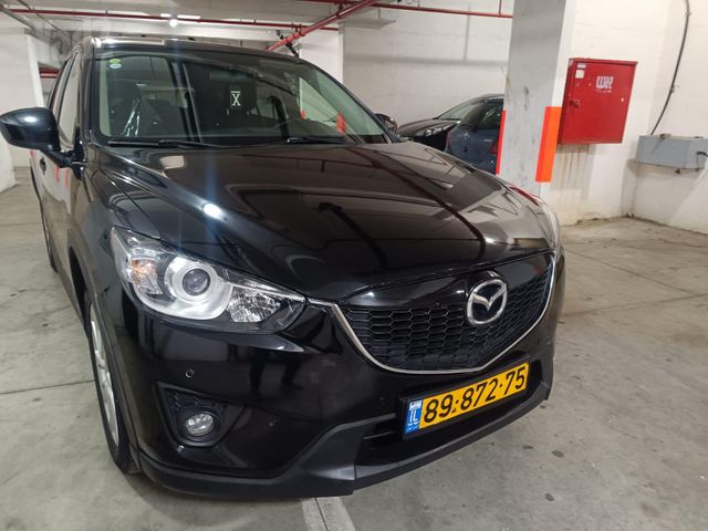 מודעת רכב מאזדה CX-5