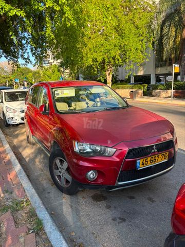 מיצובישי אאוטלנדר