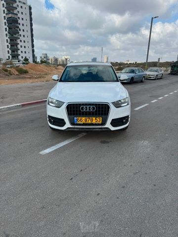 אאודי Q3