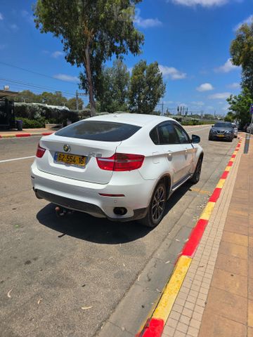 ב מ וו X6