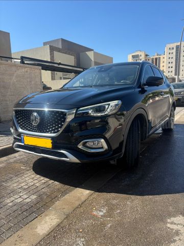 מודעת רכב אם ג'י EHS PHEV