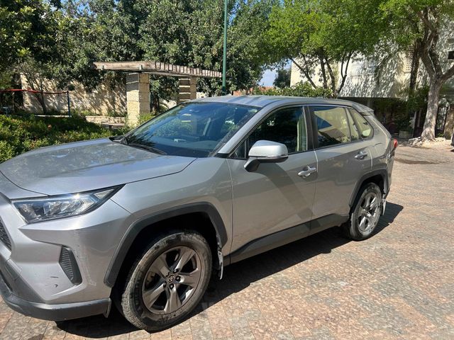 טויוטה RAV4
