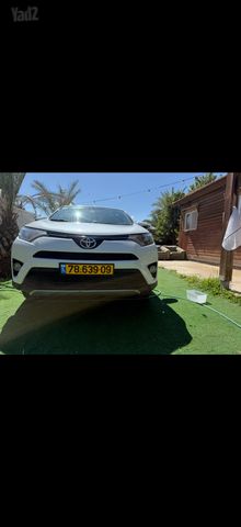 טויוטה RAV4