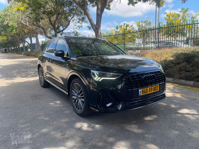 אאודי Q3