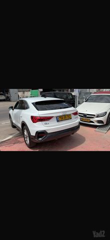 אאודי Q3