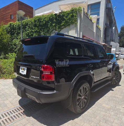 טויוטה לנד קרוזר