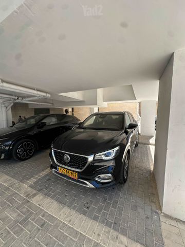 אם ג'י EHS PHEV