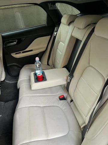 יגואר F-Pace